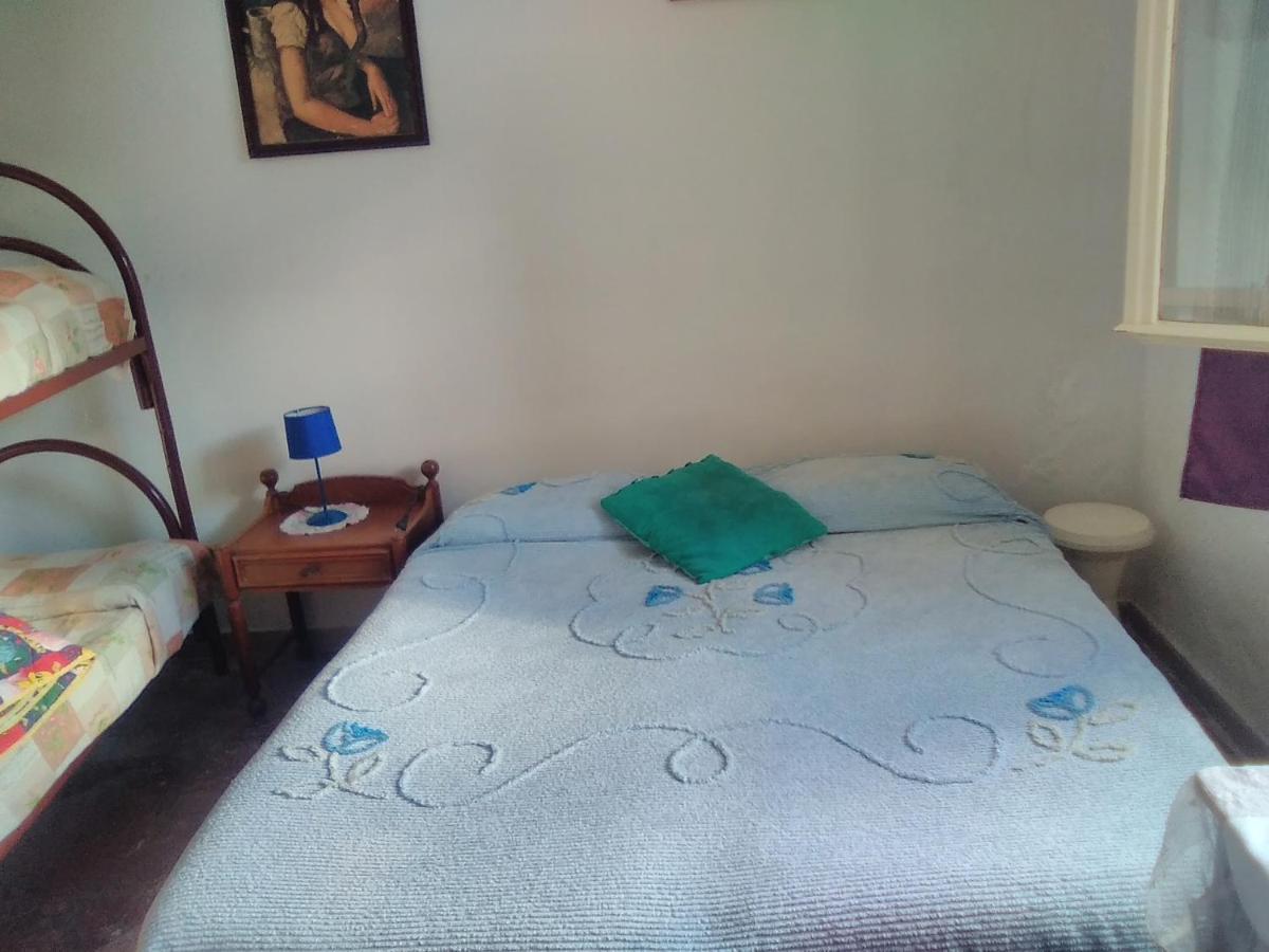 Room In Guest Room - Single Room With Shared Bathroom Taormina Exteriér fotografie